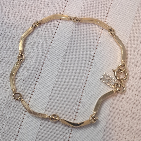 Emmons Jewelry Vintage Emmons Gold Tone 7 Bracelet Poshmark